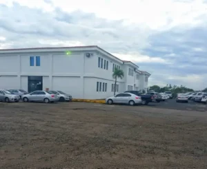 Edificio de consultorios clínica ICEA